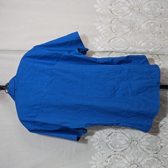 Blue Volcom Short Sleeve Button Down size Large - Picture 3 of 4